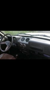 Fiat 147 1.3 top original ano 1982( edição limitada com 252 unidades produzidas) com apenas 85 mil kms originais. Possui manual, chave reserva,nota fiscal. Está há 40 anos na família. Tudo nele é original | FIAT 147 Brasil