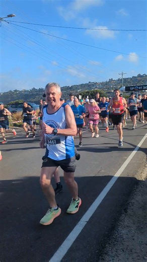 2026 10km start line in Safety Beach. What a perfect day for a run in the sun! | Rosebud Fun Run Australia Day Festival