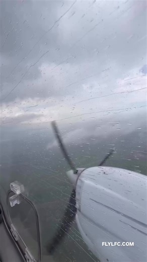 The excitement of Multi Engine Training… but IMC 🌧️ IMC multi-engine training — demonstrating all those CPL ME IR skills. Real pilot training.🧑‍✈️💛 ✈️ Lanseria Flight Centre | Grand Central Airport Apply now: https://www.flylfc.com/contact-us-lfc-training #PilotTraining #PilotTrainingSouthAfrica #LanseriaFlightCentre #FlyLFC #TrainInAfricaFlyTheWorld