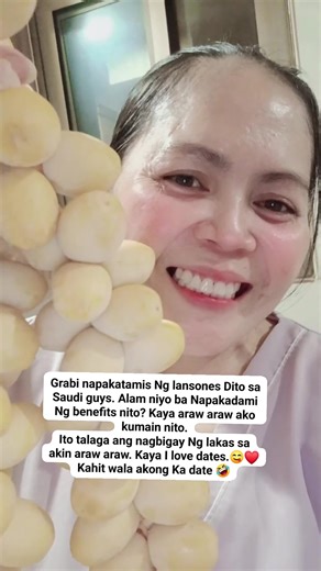 Dates provide many benefits, including improved digestion due to their high fiber content, boosted energy from natural sugars, and support for heart health through nutrients like potassium and antioxidants. Kaya ito ang nag bigay sa akin Ng lakas araw araw. I love dates talaga kahit wala akong Ka date.🤣 #dates #datesfruit #saudiarabia #contentcreator #OFW #OFWSAUDI #facebook #everyone #followers #friends #nonfollowers #algorithm #meta #folowerseveryonehighlights | Melisa Gorgonio Luchavez