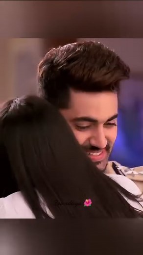 ꧁§༺^-NAV~NEET-^ ༻§꧂ on Instagram: "रूठे तो खुदा भी रूठे साथ छूटे ना😭😭"