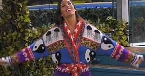 Grande Fratello Vip: Elisabetta Gregoraci indossa spesso una giacca multicolor, ma sapete quanto costa?