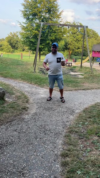 Baglae Valentin George (@baglae.valentin.g)’s videos with sunet original - C R I S T I A N