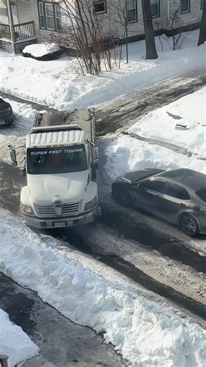 Dawn Marie Edmonds on Instagram: "‼️You thought your car wasn’t getting repo’d bcz the repo man had a couple mishaps‼️ HES STILL COMING #fyp #viralreels #viralvideos #winter #repo"