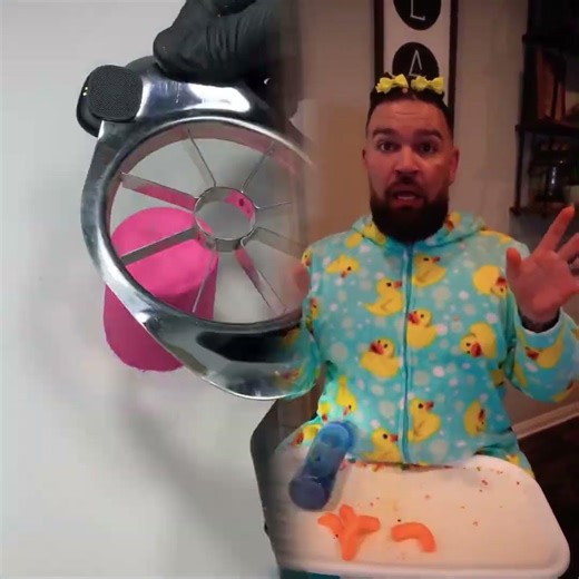 Toddler high chair problems! #tiktokuni #fypシ゚viral #pov #foryoupage #shorts#funny#humor#asmr