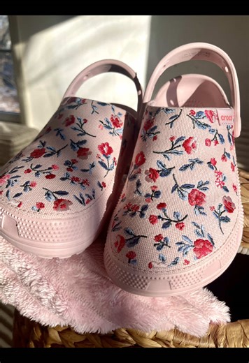 Embroidered Clogs: The Perfect Spring and Summer Shoe