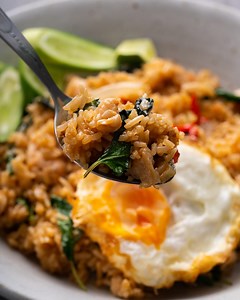 Spicy Chicken Fried Rice! 💥✌️🔥...with my guide for making that Asian-style crispy fried egg! Get the recipe: https://www.marionskitchen.com/spicy-chicken-basil-fried-rice/ | Marion Cooks Asian Food Classics