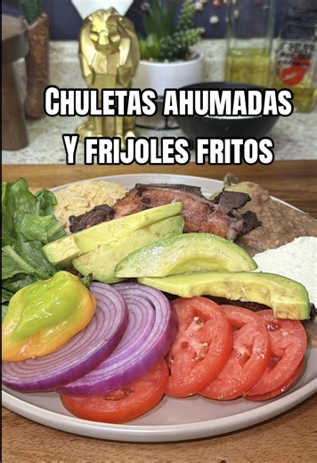 Si ya de plano no sabes que hacer de comer ponte a cocer unos frijoles … #frijoles #chuletas #recetasfacilesyrapidas #comidamexicana