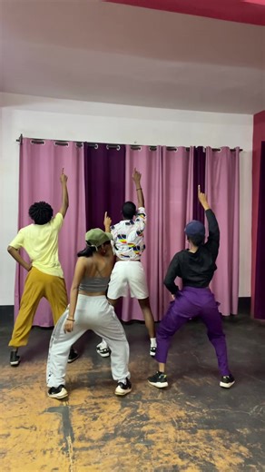 @MOCTAR DE GENÈVE 🌟 #dancechallenge #moov #twerk #afro #mada @Hajaina Saison 2 @Judah Rihanno @Mayamayou @thiafanyh