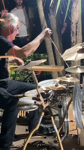 Floating Frontier - last song. Steve Hubback Live at No Noise Porto 2023