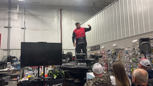 Ken Mah at the Nixons Marine Boat Show and Open House: Outsider fishing the Columbia River | Bass Angler Magazine