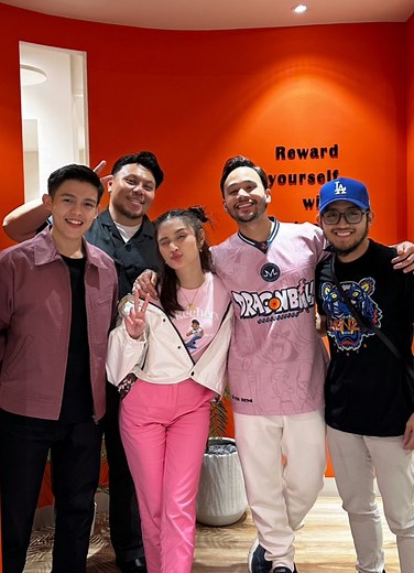 Kidnapped by this amazing lovey dovey couple. Thank you @Ayda Jebat & @Nabil Mahir. what a trip! full of energy and laughter! See you again sooon!! #edryziqry #fyp #foryou #foryoupage #xybca #bruneidarussalam #aydajebat #nabilmahir