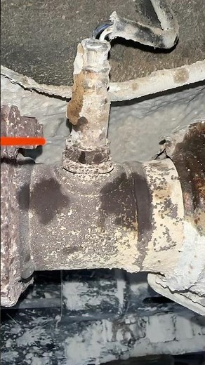 Removing Rusted Oxygen Sensor The Easy Way #shortvideo #oxygensensor