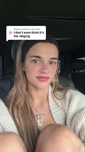 Ari Kytsya: Singing TikTok Sensation in Vape Store