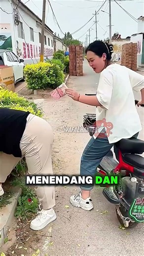 Ketika tak sengaja bertemu teman yang jahil #short #viralvidio