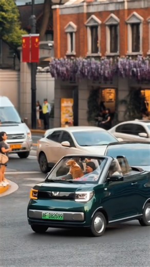 China Wuling MINI EV Convertible Steals the Show 🇨🇳China’s Smart City Car #MiniEV #ChineseCars
