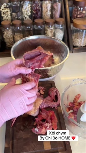 Video của Không ngại INOVA (@chibo1993) với bản nhạc nhạc nền - Quả Dâu Tây