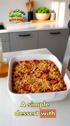 Strawberry Oat Crumble | Soft, Juicy & Cozy! #easynutrition #healthyfood #healthyeating #shortsfeed