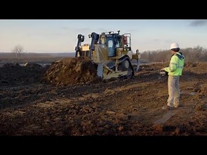 Take COMMAND | Remote Control Dozing on the Cat® D8T