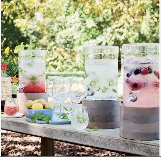 How to Make Water the Main Attraction at Your Next Party.