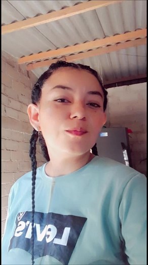 Videos de kellysbeltran680 (@kellysbeltran680) con “sonido original - 🐉☘️ 𝐄𝐥 𝐉𝐡𝐨𝐚 🍓👑💙”