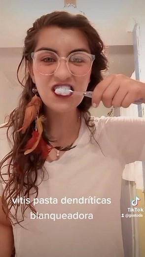 vitis la mejor pasta de dientes blanqueadora 😁