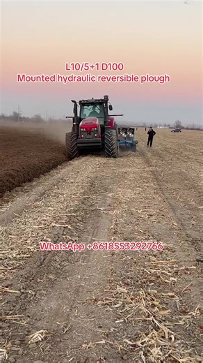 L10/5 1 D100 Mounted hydraulic reversible plough Material: main parts made of high strength special steel. Frame:Seamless steel tubes 160*160*10mm Hydraulic system: imported valve and cylinder Working width: 33/38/45/50 cm maximum : 3M Wheel: depth limited and transportation Matching power: 280-360HP WhatsApp: 8618553292766 #agriculturelife #agriculturemachinery #farmers #agricultural #ploughing