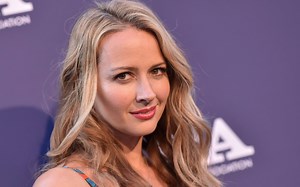 Amy Acker 2017电影预告