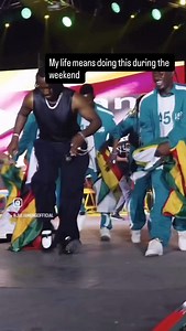 Superman vs Clark Kent | JULIAN KING