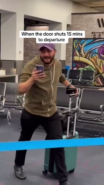 Gate Access | Travel & Airport Tips | Airport Arrival Rule 101 📖 Arrive at the airport 2 hours early for domestic flights and 3 hours early for international flights. 📸 by... | Instagram