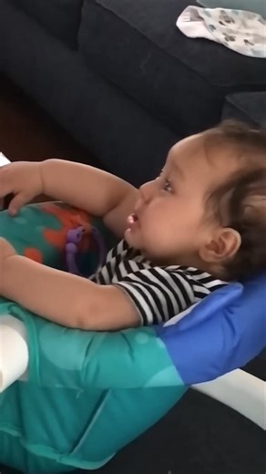 Baby started crying to the music 🥹 | Alyssa Crow