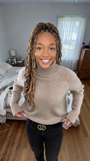Warm without the bulk! This turtleneck uses lightweight, stretchy fabric to keep you cozy—snug fit that follows your shape, no stiff or frumpy vibes!#TikTokShop #giftforher #lightweightwarmth #stretchysweater #flatteringsilhouette