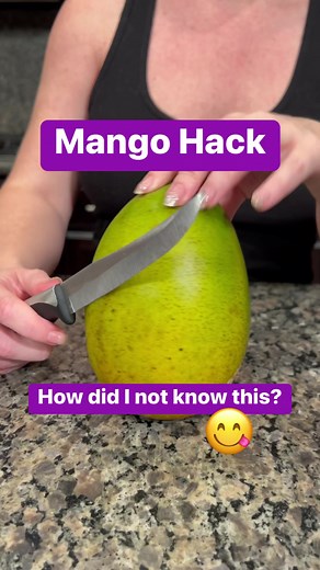 985K views · 5.4K reactions | Mango hack is Genius! 省 #foodhack #mango #foodie #yum #lifehacks | Kyle & Mistie Knight | Facebook