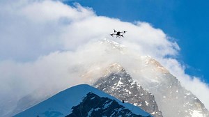 World's 1st drone delivery completed on Mount Everest at 19,685 feet