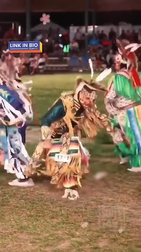104K views · 10K reactions | So amazing dance ☘️#cherokee #powwow #nativeamerican #nativeamericancheck #indigenous #powwowdancer #nativepride #nativeamericanheritagemonth #indigenouswomen #nativespirits | Native American Culture Pride | Facebook