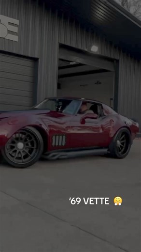 51K views · 1.5K reactions | Super smooth ‘69 #corvette with an #ls7 .! How dope is this one Via jt_smelley | Toughest Cars | Facebook