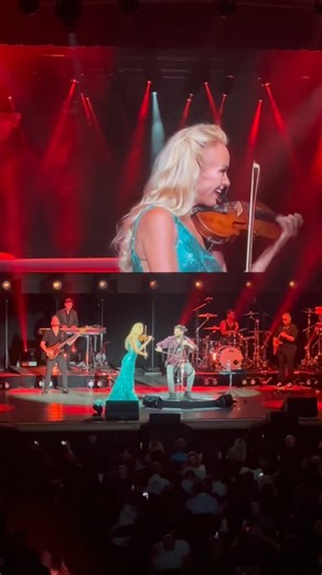 An audience clip of “Besame Mucho” from the June tour with Hauser.. will be in Europe with him all of November and can’t wait for his spectacular musicianship and onstage comedy! Deciding the rep now and getting excited! 😇🎻💃🔥 | Caroline Campbell Official