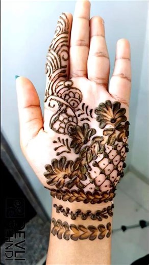 ✨ Stylish Earbuds Mehndi Design | Cute & Trendy Look✨ Unique Earbuds Mehndi Art | Simple & Beautiful