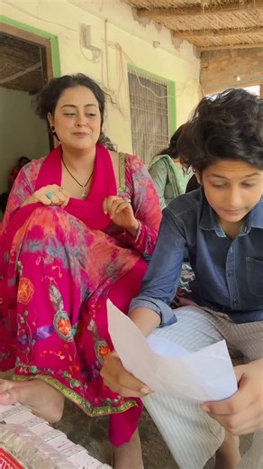 644K views · 37K reactions | Koi toh ghumaa laao mujhe travel karna pasand hai ke nahi aur ab tak kaha kaha gaye hain aaplog. Chalo bataaoo  #yaminisingh #yamini #trending #comedy # | Yamini Singh | Facebook