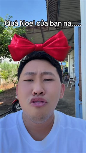 Noel có quà nè bạn ơi | noel christmas