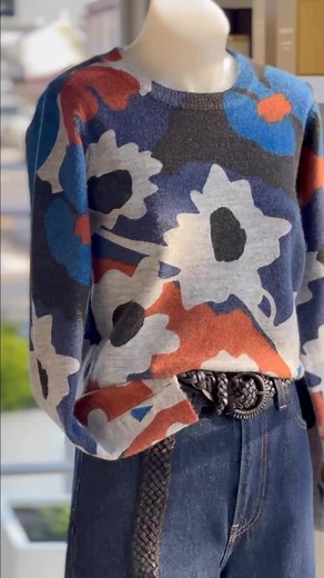 Groovy city flower print knit top from Nice Things! Braided belt, Levi’s wide leg dark denim jeans and Elk Label Kali high top sneakers 💙 #Love..💙 #cabougeboutique #shoplocal #akaroa #neatplaces #neatplacesAkaroa #anotherbeautifulday #autumn #levis #sneaker #hightop #knitwear #jersey #print #groovy #groovykindoflove #belt #braidedbelt #jeans #denim #darkdenim #nicethingspalomas #wideleg #top #layer @levis_anz @elkthelabel @nicethingspalomas #nicethingspalomas_nzaus 💋 Bisous! | Ça Bouge Boutiq
