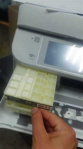 Epson WorkForce Pro WF-M5690 how to remove the cartridge