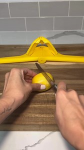 Comment Kitchen Finds below for the link! 🍋 This lemon squeezer makes juicing a breeze! With its unique design, you’ll extract every drop without seeds or pulp getting in the way. Whether for drinks, dressings, or cooking, it’s a kitchen must-have! Follow Elizabeth Marcelena for more handy kitchen finds! #AmazonFinds #AmazonDeals #KitchenHacks #CookingMadeEasy | Elizabeth Marcelena