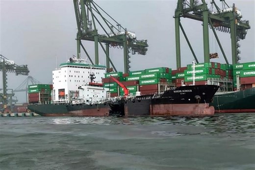 Oil spill incident: Dredger suffered sudden loss in engine, steering control before hitting ship