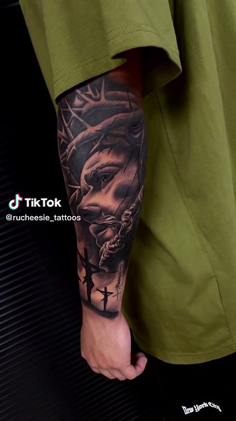 Classic Jesus and Crosses Tattoo Designs