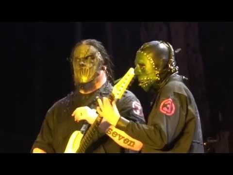 Slipknot - Crowd Jumps up during Spit it Out - Soundwave Festival, Adelaide 2015 ‪@slipknot‬