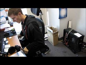 nGear CX9210A Black Mesh Executive Office Chair With Head Rest First Look Linus Tech Tips