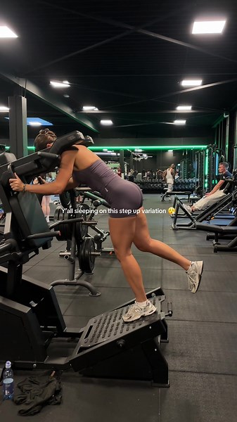 Step-Ups on V Squat Machine for Glute Development