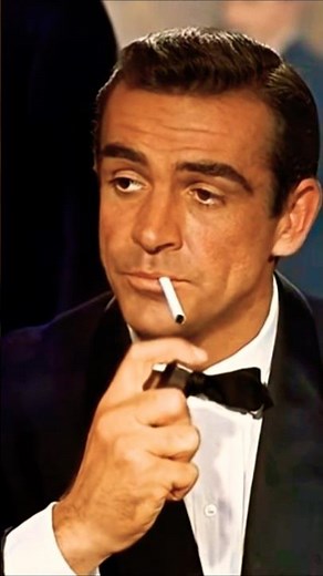 James Bond's First Introduction - Dr. No - Sean Connery