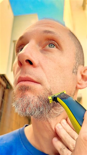 The Ultimate TEST OneBlade Philips Shaver and Trimmer